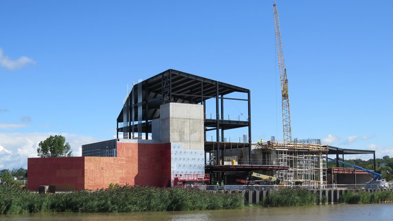 Inner Harbor aquarium
